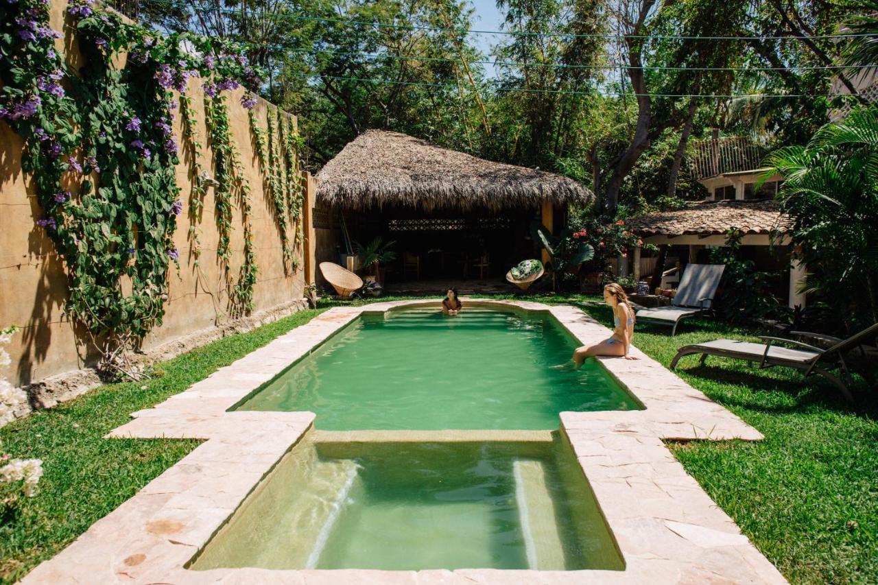 Хостел Tabachin Del Puerto Brisas de Zicatela Екстер'єр фото